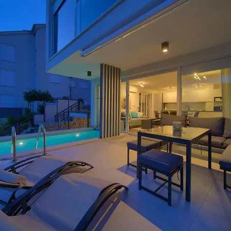 Apartman Solis Lacus Modernes - Privater Beheizbarer Pool- Klimaanlage - Private Parkplaetze Njivice