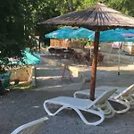 Διαμέρισμα Solis Lacus Modernes - Privater Beheizbarer Pool- Klimaanlage - Private Parkplaetze