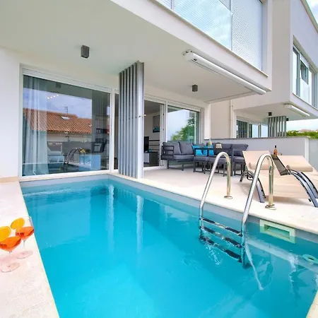 Lägenhet Solis Lacus Modern - Private Heated Pool - Air Conditioning -smart Tv - Free Parking