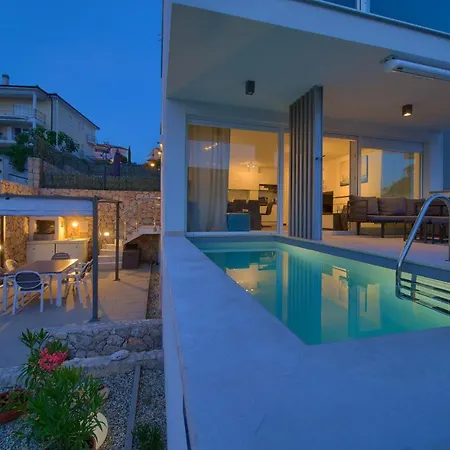 Daire Solis Lacus Modernes - Privater Beheizbarer Pool- Klimaanlage - Private Parkplaetze *