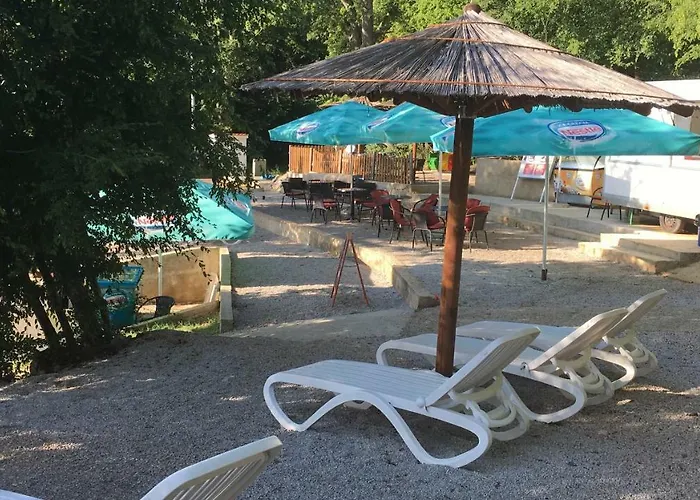 Appartement Solis Lacus Modern - Private Heated Pool - Air Conditioning -smart Tv - Free Parking